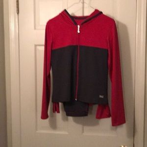 Three piece Everlast workout outfit.